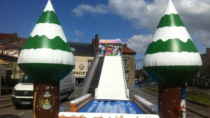 bache-pour-piste-de-luge-bouees-tapis-blanc-souffleur-6