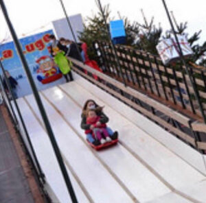 bache-pour-piste-de-luge-bouees-tapis-blanc-souffleur (7)