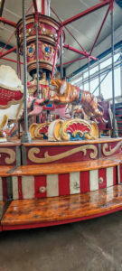carrousel-bois-9-sujets-15-places-5