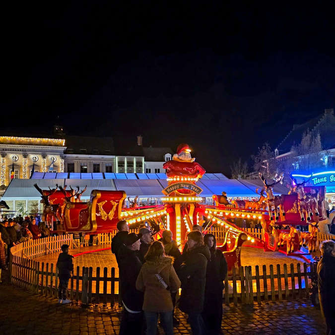 Carrousel Traîneaux et Rennes 16 places