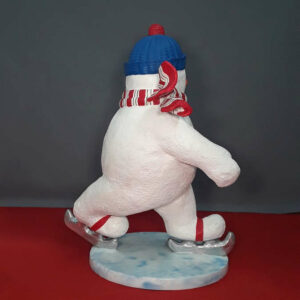 bonhomme-de-neige-a-patins-bonnet-bleu-fonce-4