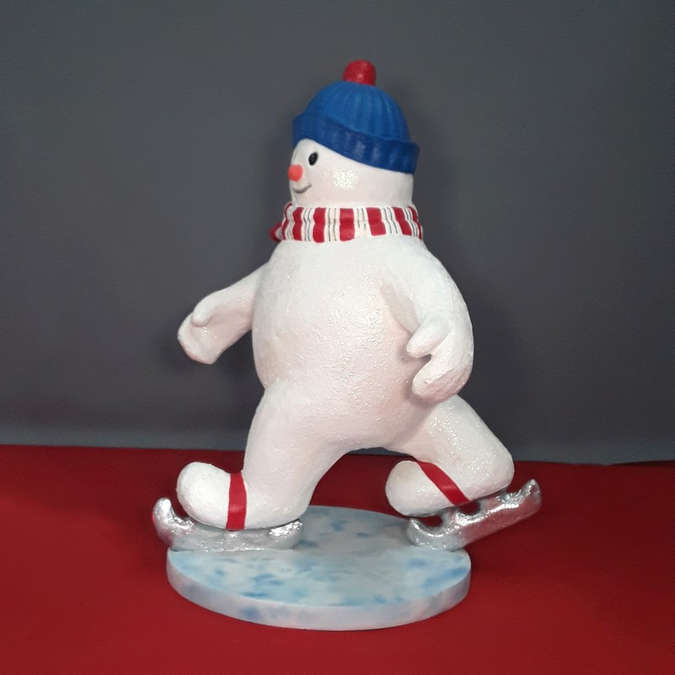 bonhomme-de-neige-a-patins-bonnet-bleu-fonce-5