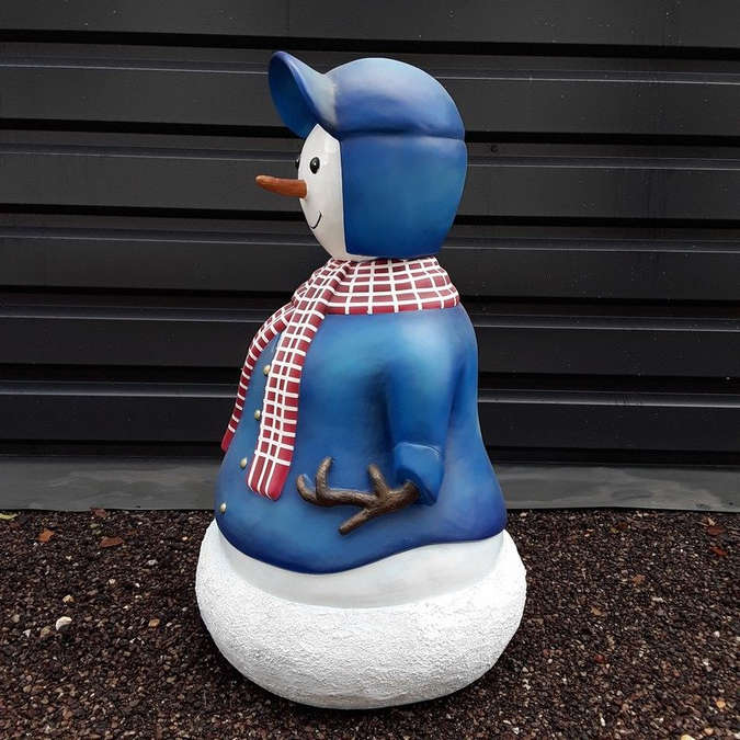 bonhomme-de-neige-casquette-bleue-3