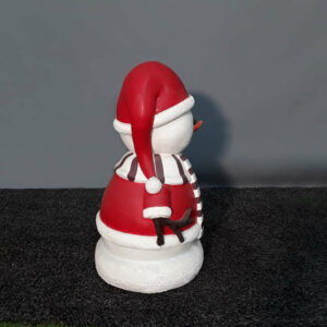 bonhomme-de-neige-fille-bonnet-rouge-4