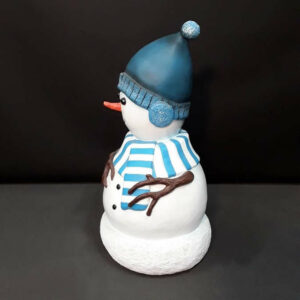 bonhomme-de-neige-petit-garcon-bonnet-bleu-1