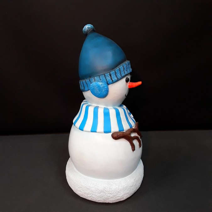 bonhomme-de-neige-petit-garcon-bonnet-bleu-2