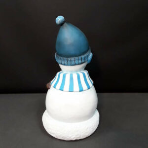 bonhomme-de-neige-petit-garcon-bonnet-bleu-4