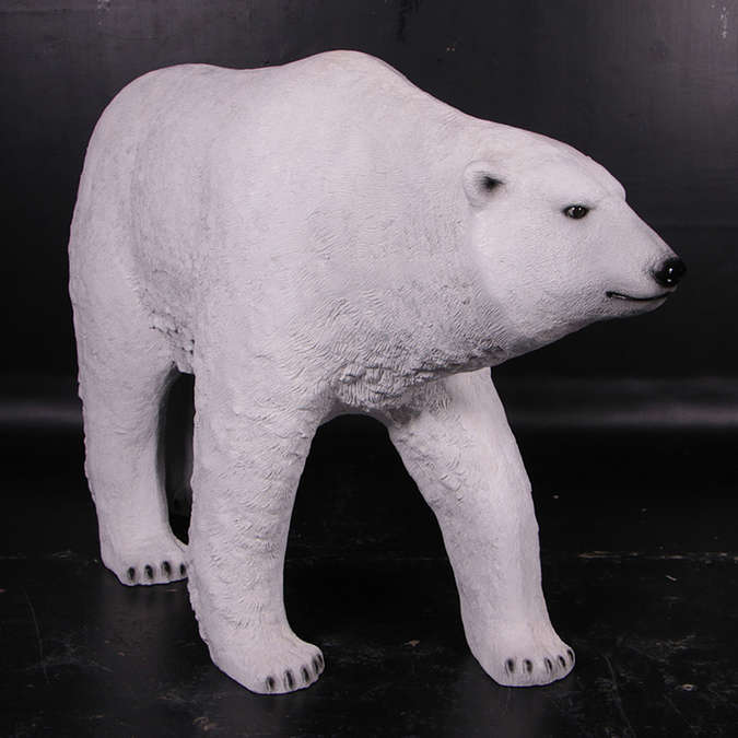 ours-polaire-sur-pattes-1