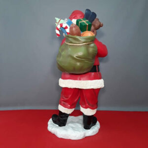 pere-noel-avec-sac-de-jouets-1