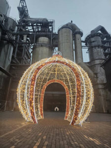 boule-arche-lumineuse-passage-blanc-chaud-et-rouge-1