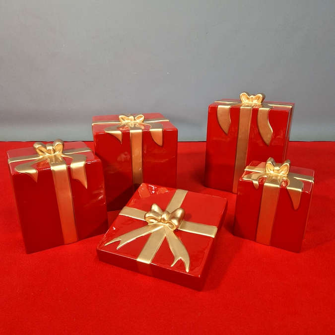 Lot de 5 cadeaux décoratifs rouges avec ruban doré