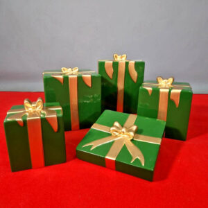 replique-geante-de-cadeau-pour-exterieur-1