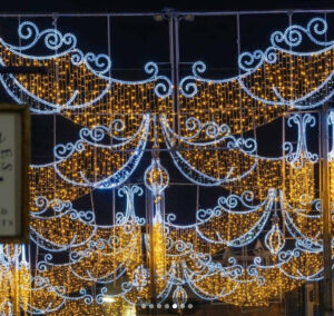 guirlande-lumineuse-suspendue-avec-motifs-led-1