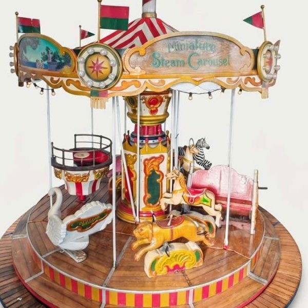 carrousel-bois-9-sujets-13-places-remorque-bleue-1